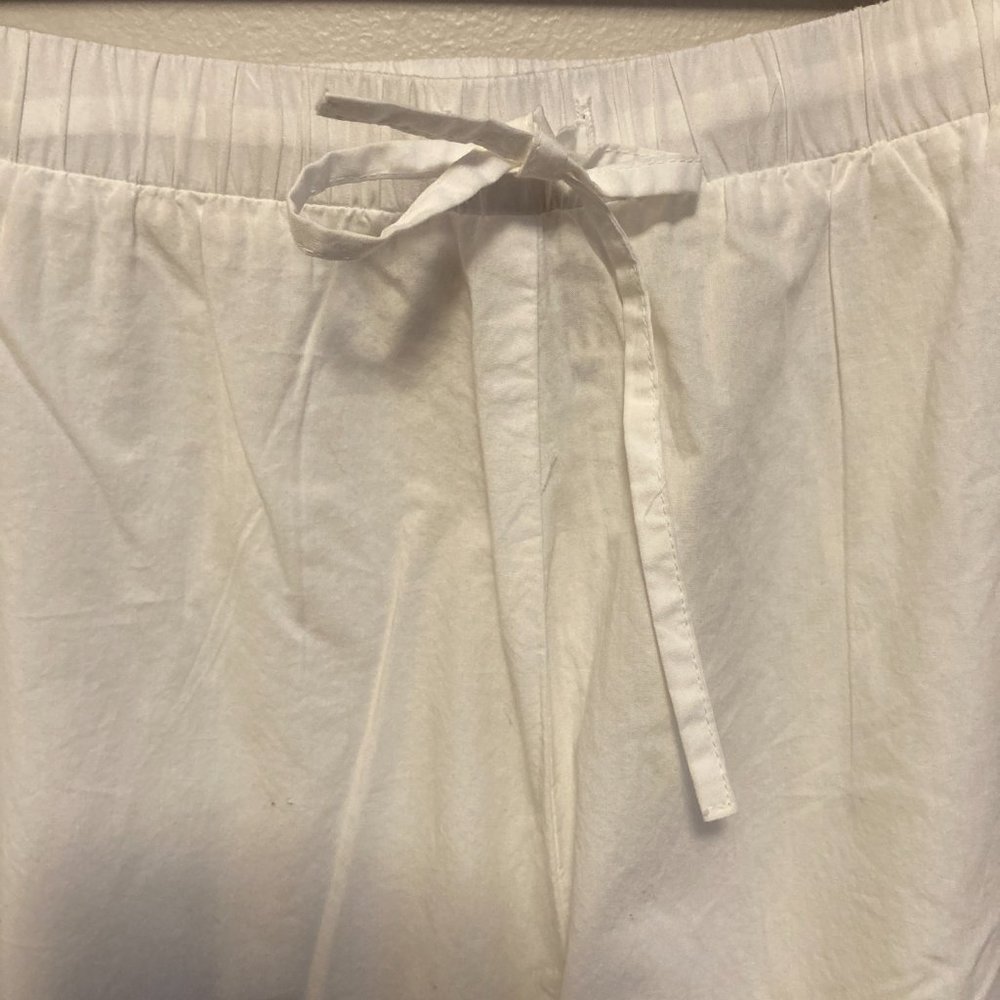 Sister Mary Crop Pants Sz M Women's NWT White 100% Cotton Embroidered Wide Leg - Picture 3 of 9